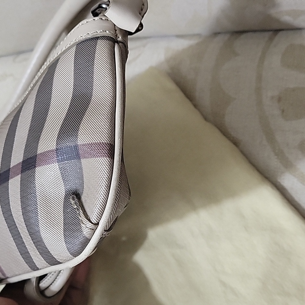 BURBERRY BAG AUTHENTIC VINTAGE EUC - Picture 4 of 11